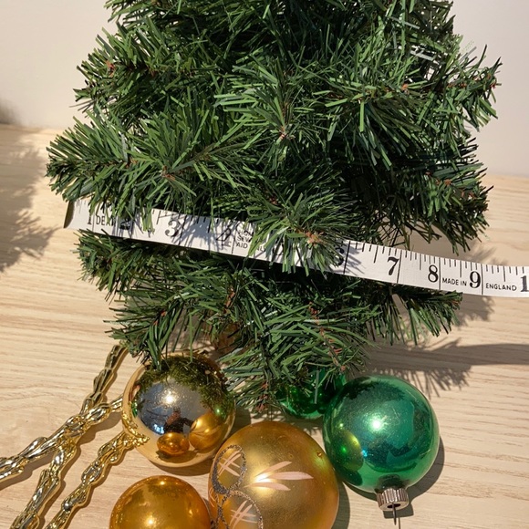 Christmas trees duo with wood base NWT - Picture 4 of 10